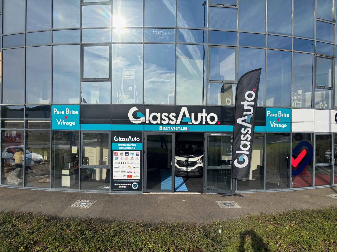 Glass auto devanture